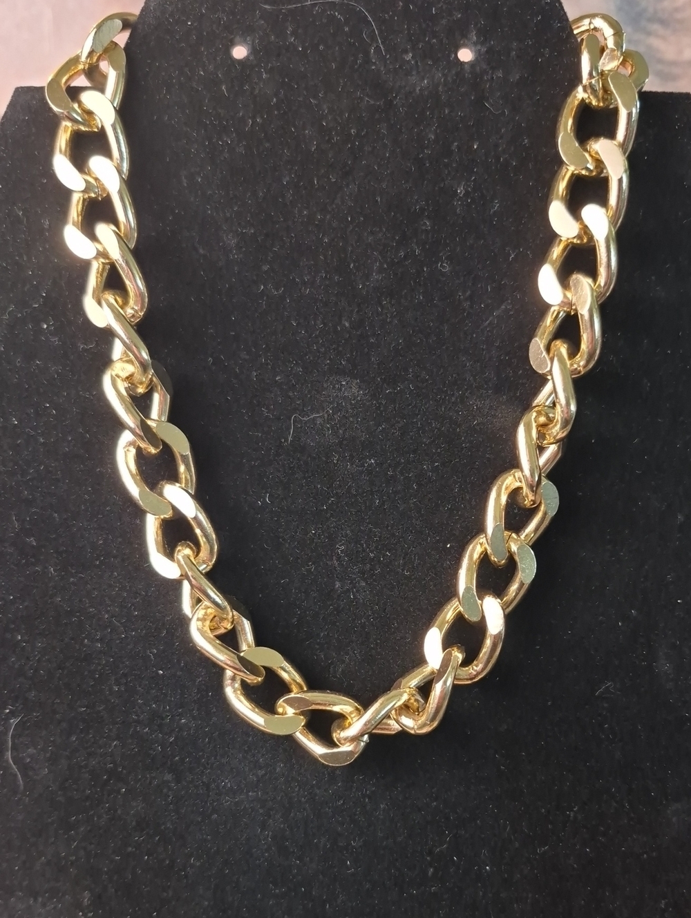 Gold-Tone Chunky Link Necklace - Fine Chain And Chunky Bracelet - Picture 12 of 14